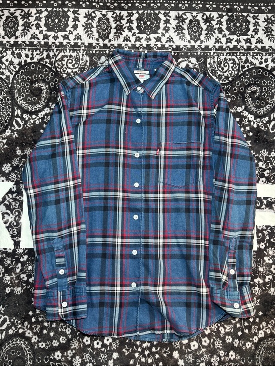Levi's Other - Levi’s Plaid Flannel Shirt Blue Red Boyfriend Fit Size S